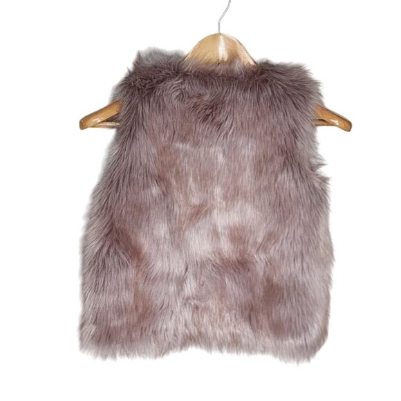 Cat & Jack Girls Faux Fur Vest L (10/12) Soft Plush Gray Sleeveless Outerwear - Picture 2 of 9